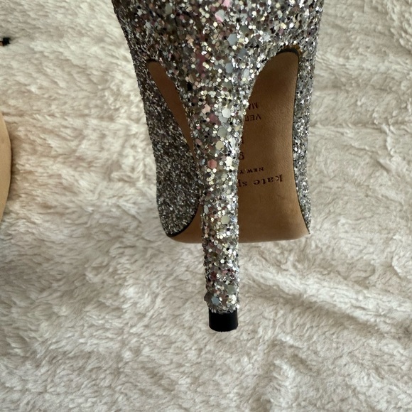 Kate Spade Silver Glitter Pumps Heels Size 9 Party Wedding Holiday - Picture 8 of 11